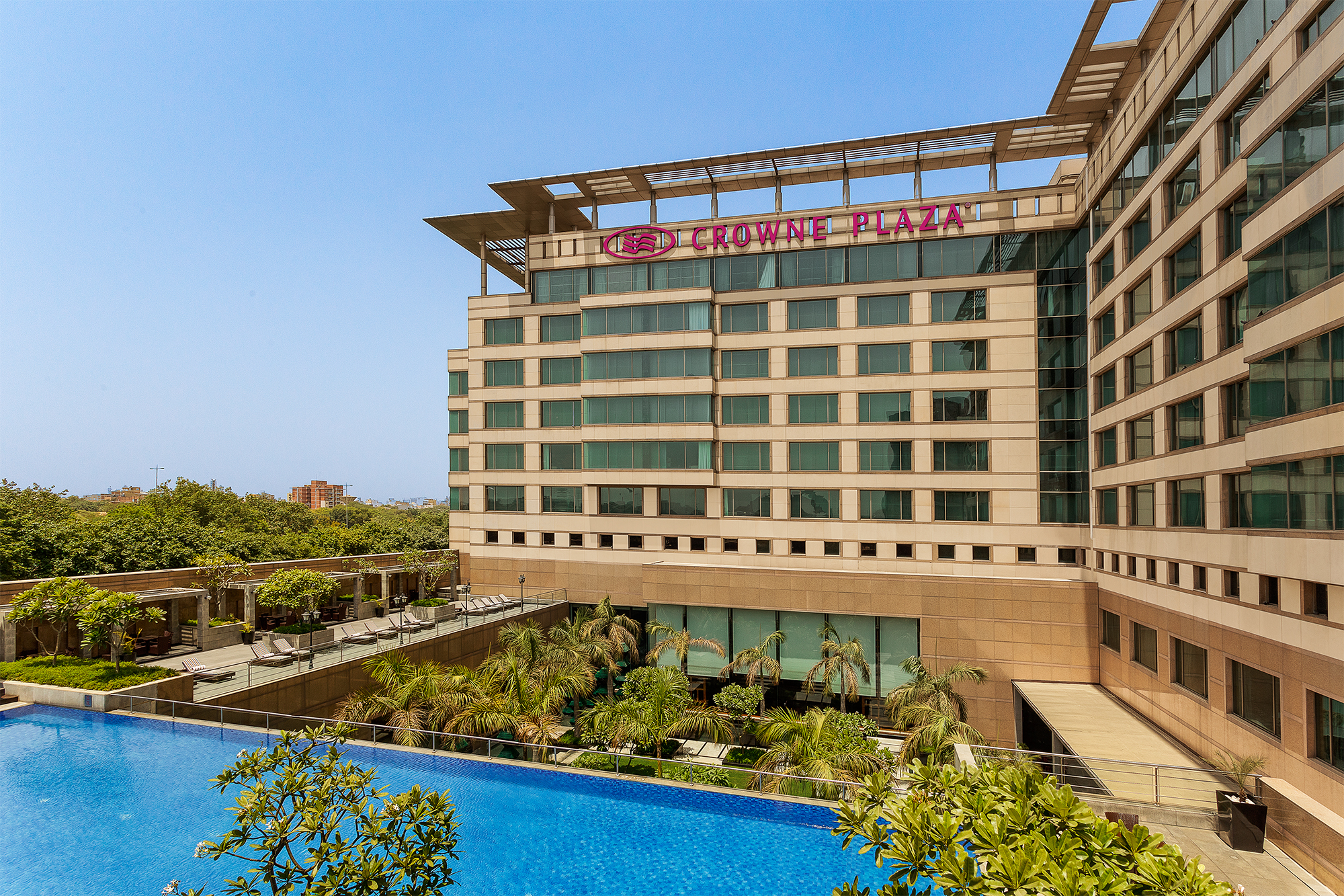 An Oasis of Luxury with Perfection : Crowne Plaza Gurgaon